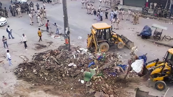 150-Year-Old Hindu Temple Demolished in Karachi, Pakistan
