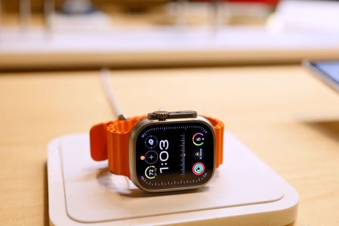 Apple Races to Modify Smartwatch Amid Pending US Ban on Sales