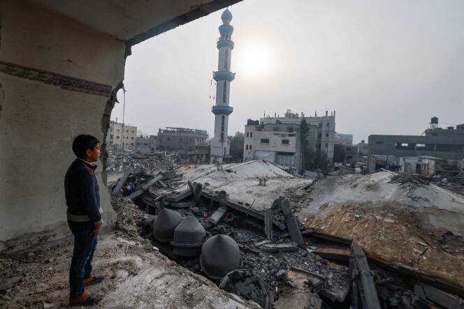 Israel Proposes Gaza Civilian Evacuation Amid Ground Invasion Threat
