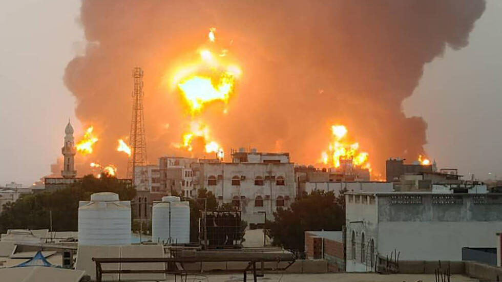 Israeli Jets Target Yemeni Port of Hodeida Following Deadly Drone Attack on Tel Aviv