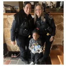 4-Year-Old Calls 911 on Mom for Eating His Ice Cream, Gets Sweet Surprise from Cops